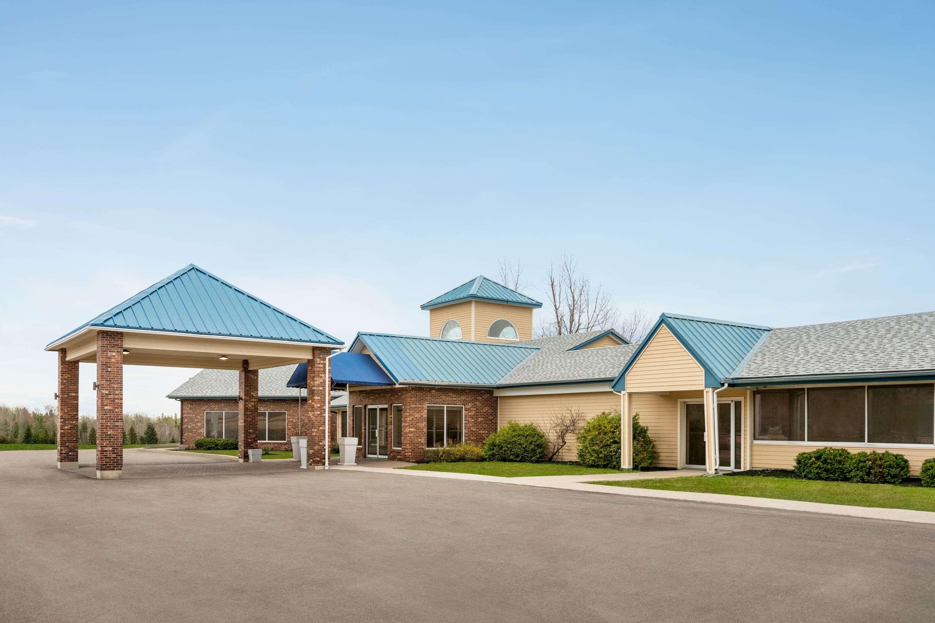 Days Inn & Suites By Wyndham Moncton Eksteriør bilde