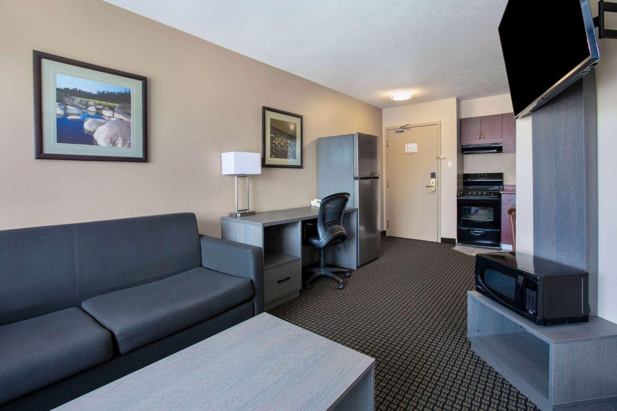 Days Inn & Suites By Wyndham Moncton Eksteriør bilde