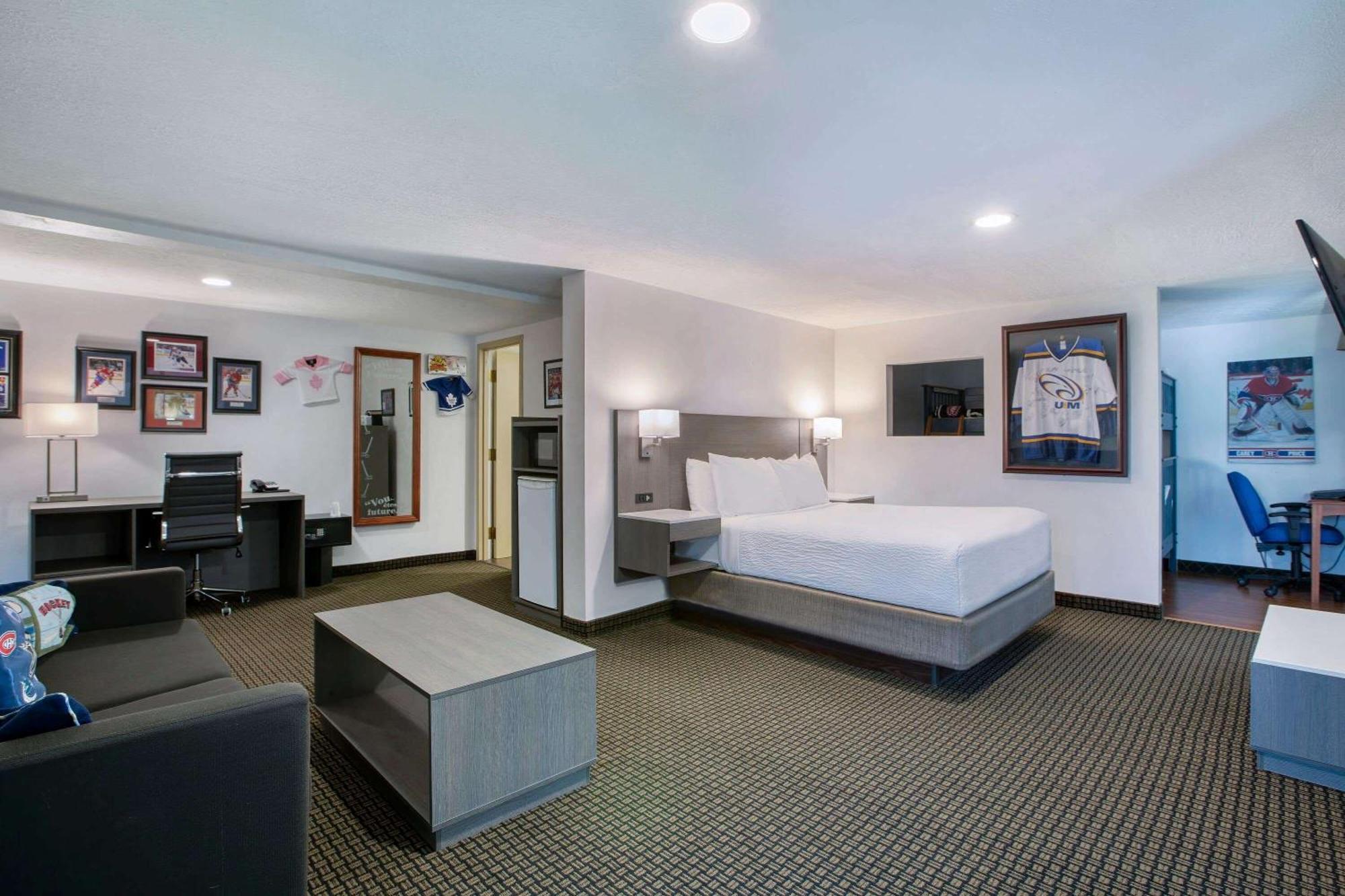 Days Inn & Suites By Wyndham Moncton Eksteriør bilde