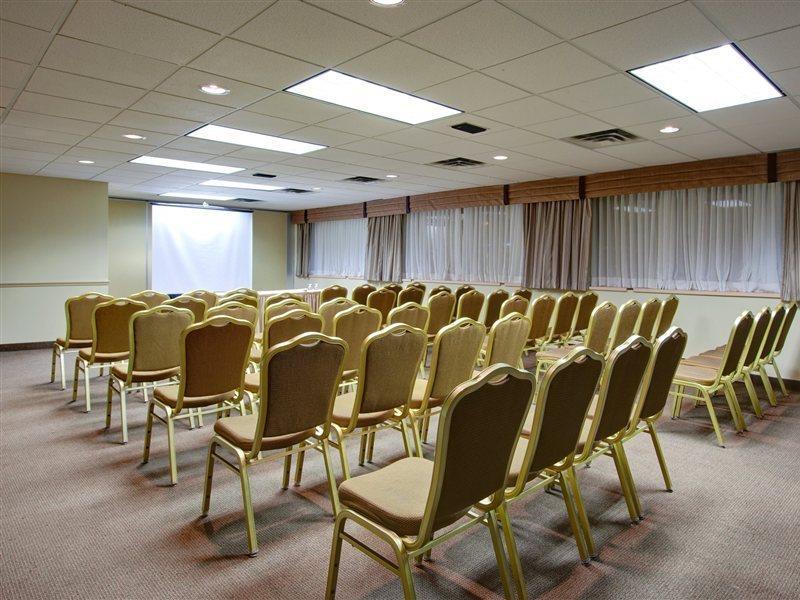 Days Inn & Suites By Wyndham Moncton Eksteriør bilde